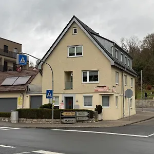 Wauri , ' Schwäbische Alb ' , Mansarden - , Waldenbuch Deutschland